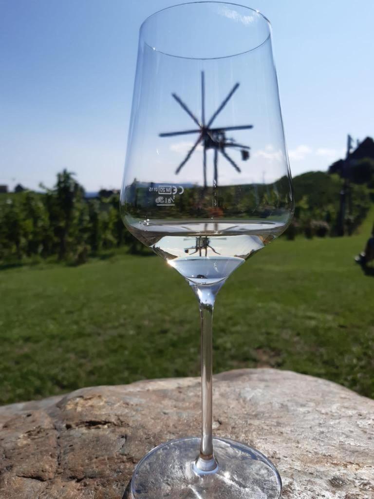 Zweytick Gaestezimmer Weingut Ratsch an der Weinstraße Buitenkant foto