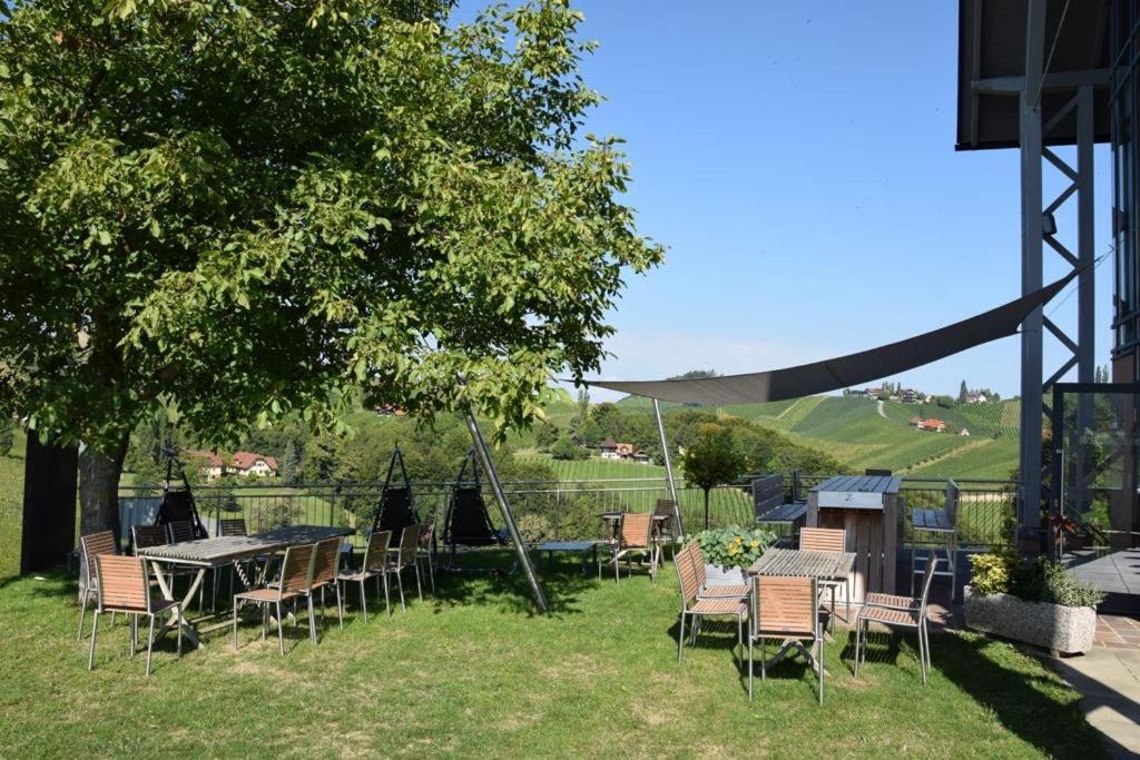 Zweytick Gaestezimmer Weingut Ratsch an der Weinstraße Buitenkant foto