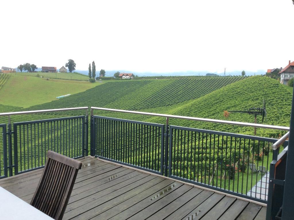 Zweytick Gaestezimmer Weingut Ratsch an der Weinstraße Kamer foto