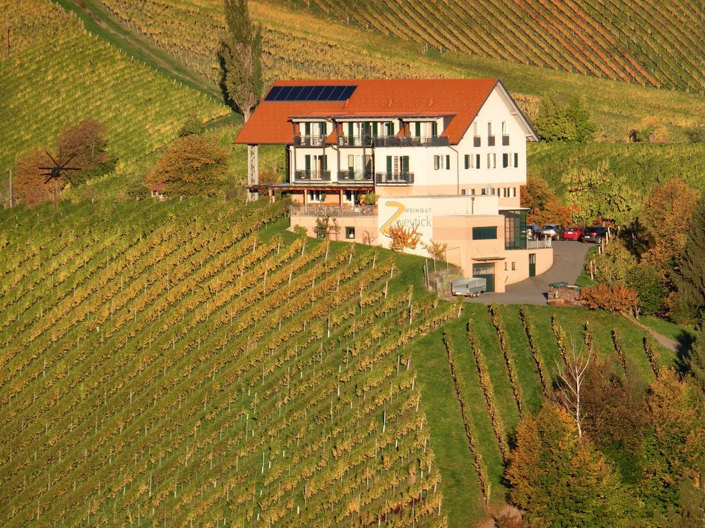 Zweytick Gaestezimmer Weingut Ratsch an der Weinstraße Buitenkant foto