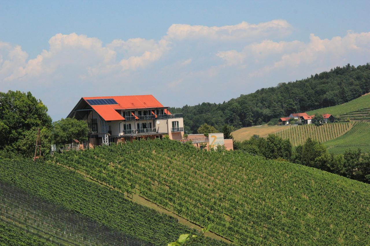 Zweytick Gaestezimmer Weingut Ratsch an der Weinstraße Buitenkant foto